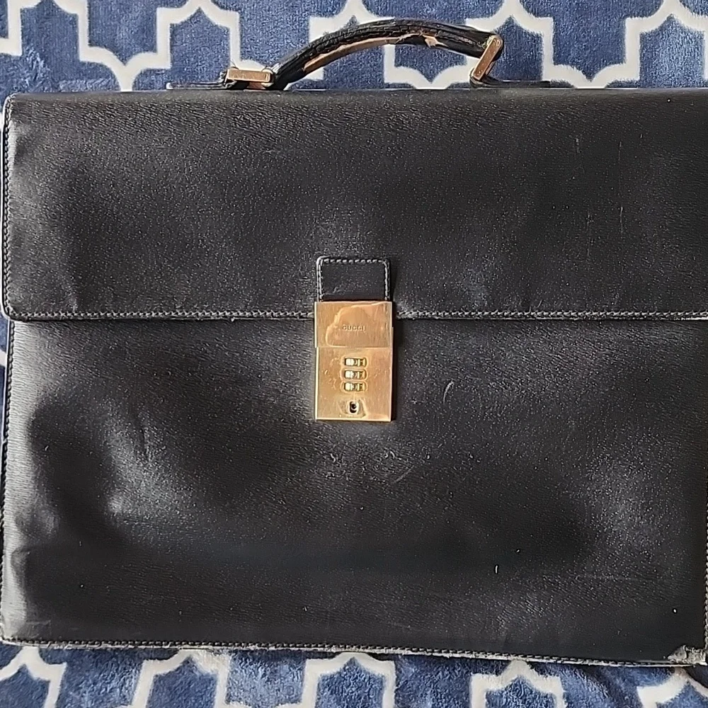 Leather Men’s Briefcase with Gold Lock - Black
